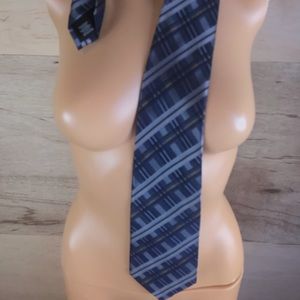 Van Heusen Men’s tie